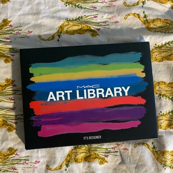 M•A•C 👁️Designer👁️Art Library - Picture 6 of 9